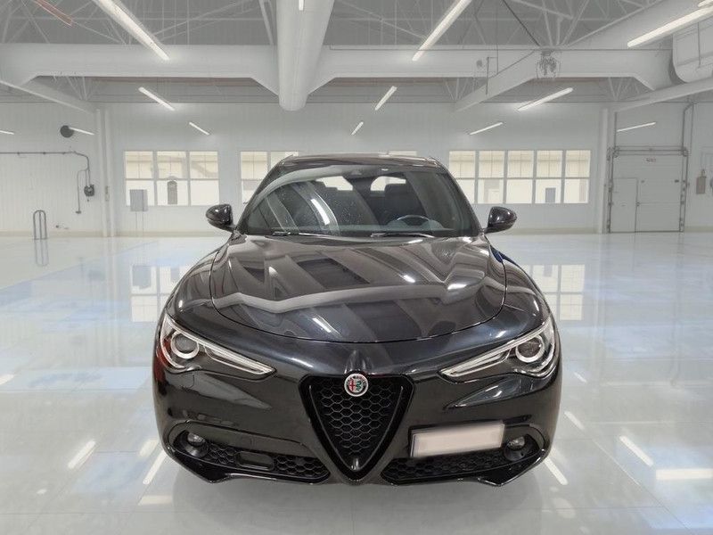 Alfa Romeo Stelvio 2021