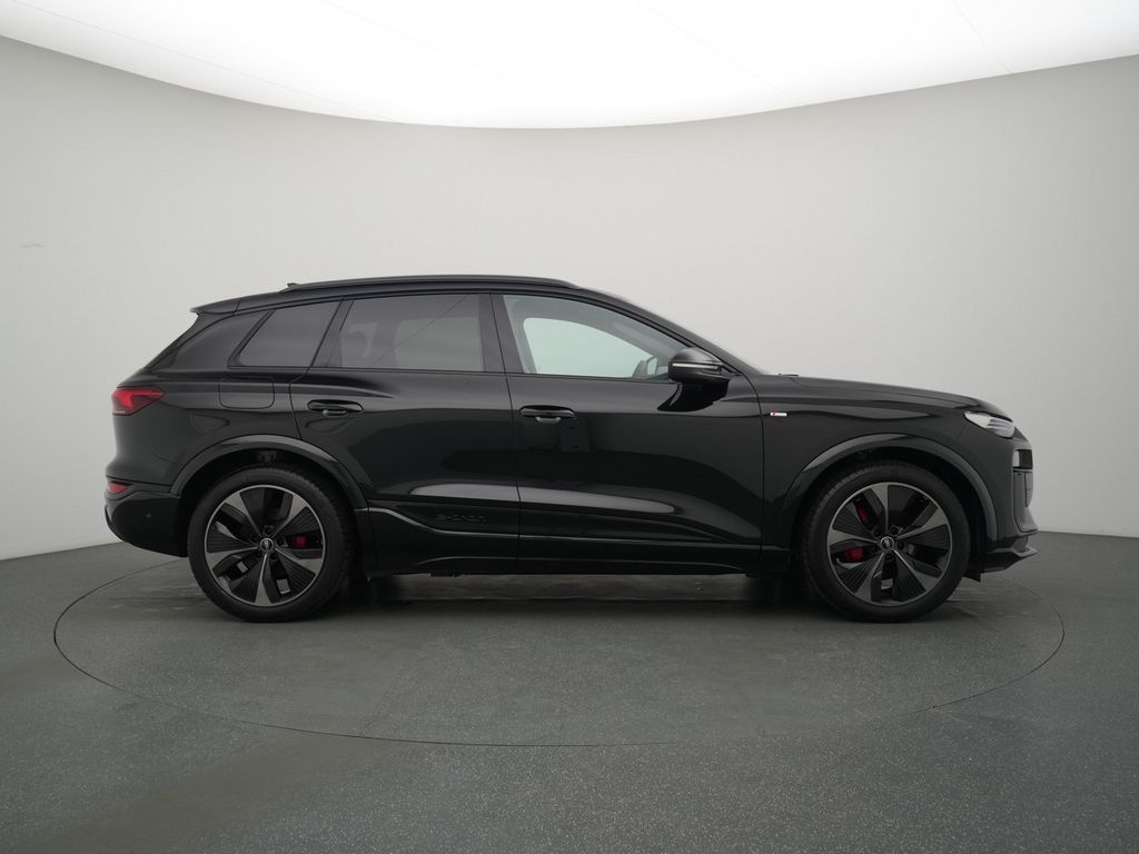 Audi Q6 e-tron 2025