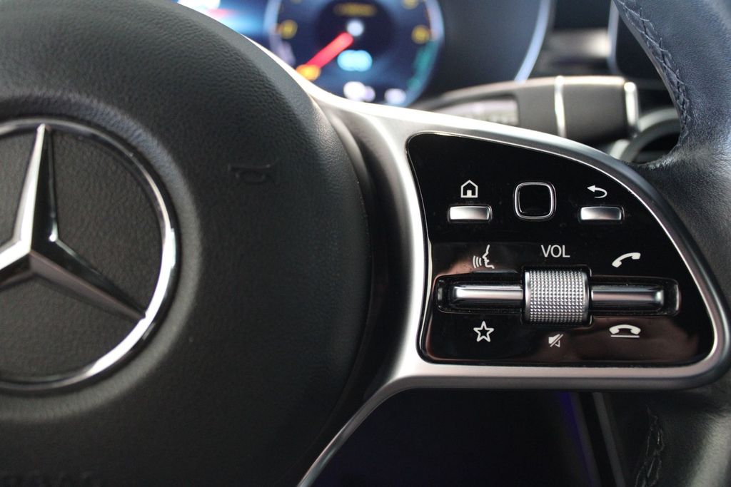 Mercedes-Benz GLC 300 2021