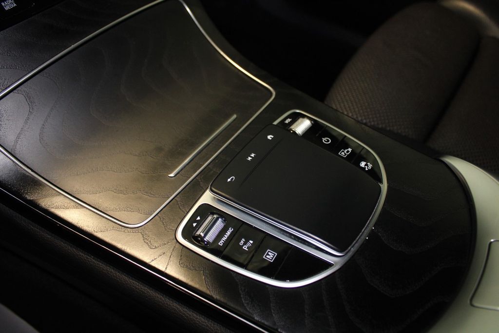 Mercedes-Benz GLC 300 2021