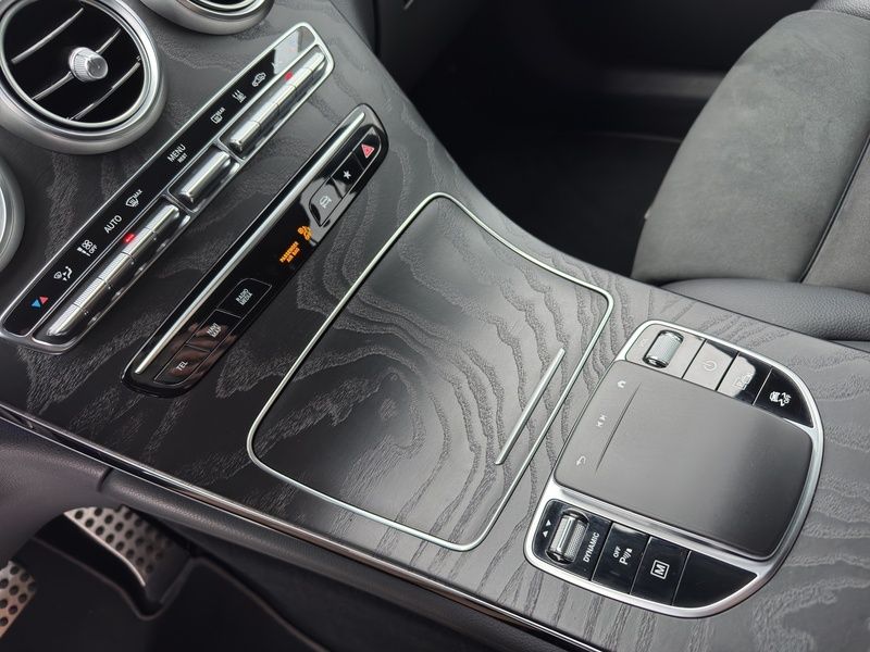 Mercedes-Benz GLC 300 2022