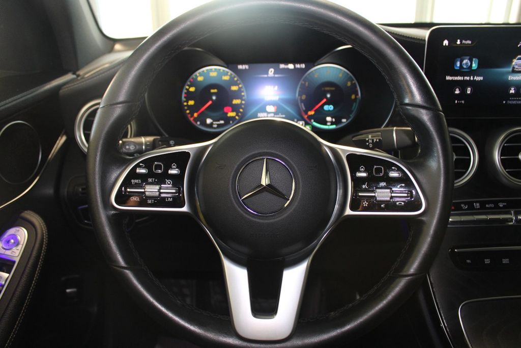 Mercedes-Benz GLC 300 2021