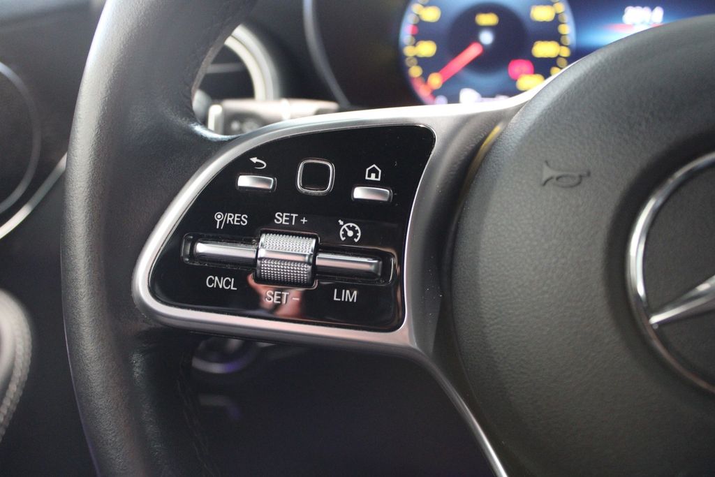 Mercedes-Benz GLC 300 2021
