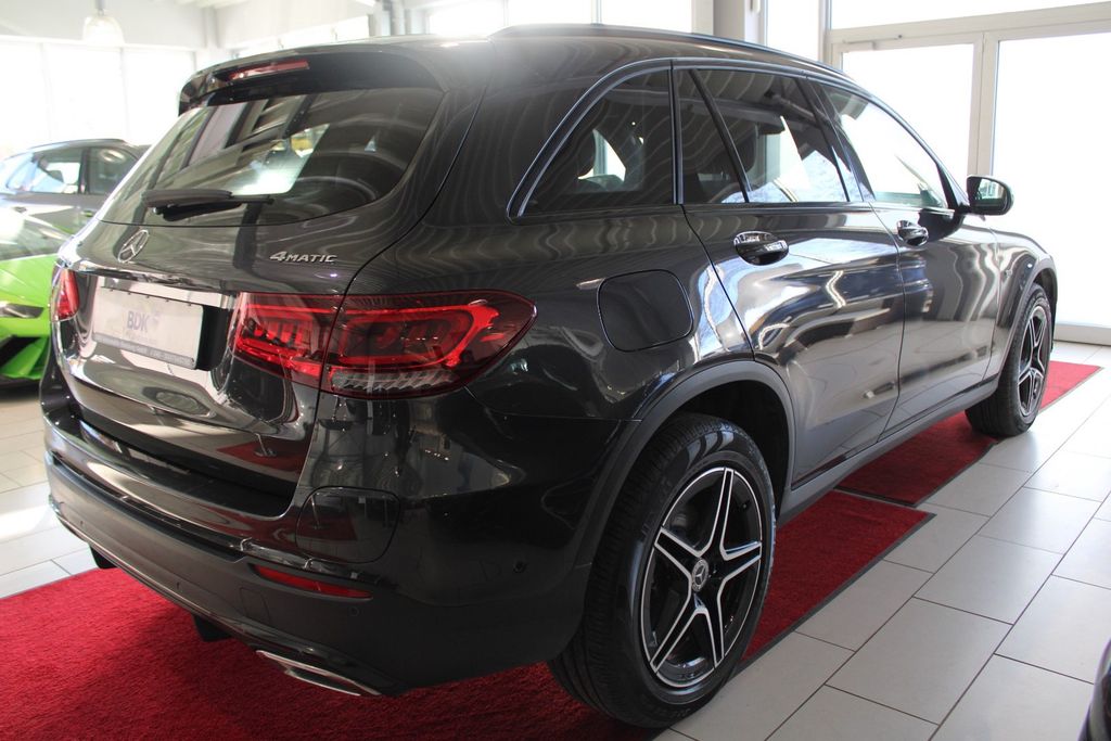 Mercedes-Benz GLC 300 2021