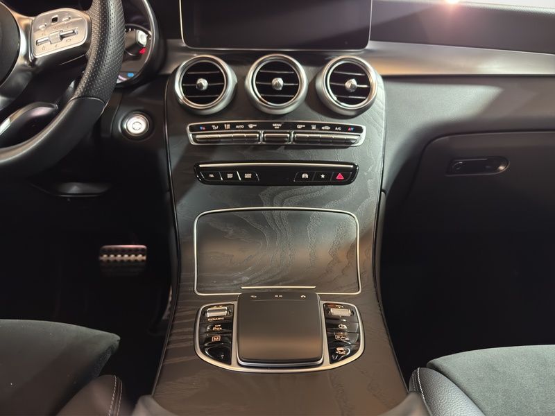 Mercedes-Benz GLC 300 2022