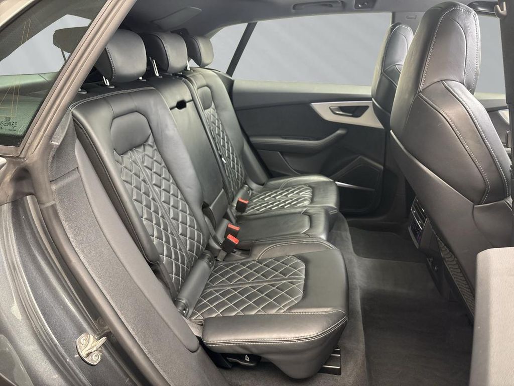 Audi Q8 2022