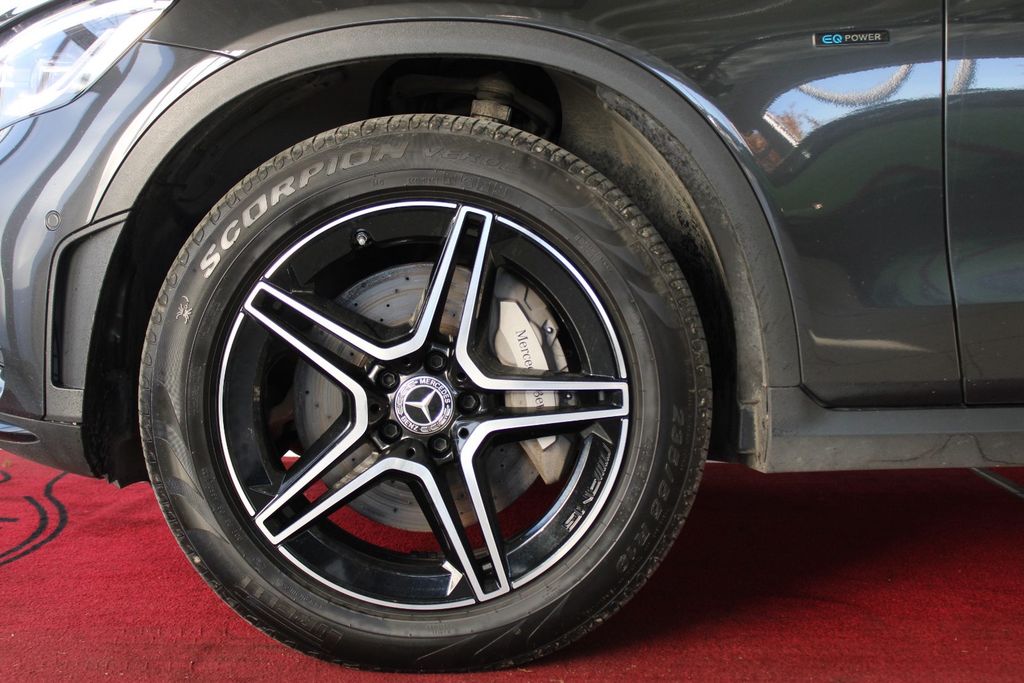 Mercedes-Benz GLC 300 2021