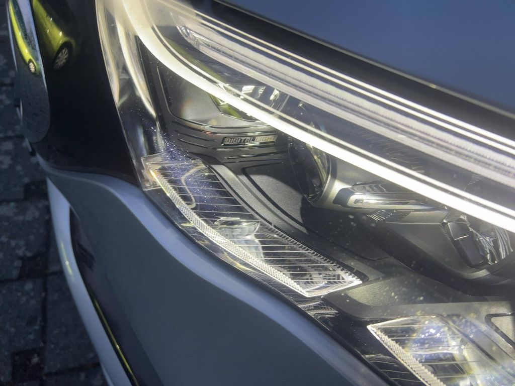 Mercedes-Benz E 300 2025