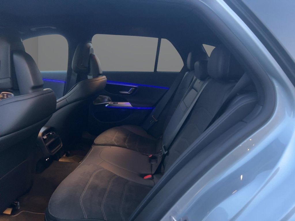 Mercedes-Benz E 300 2025