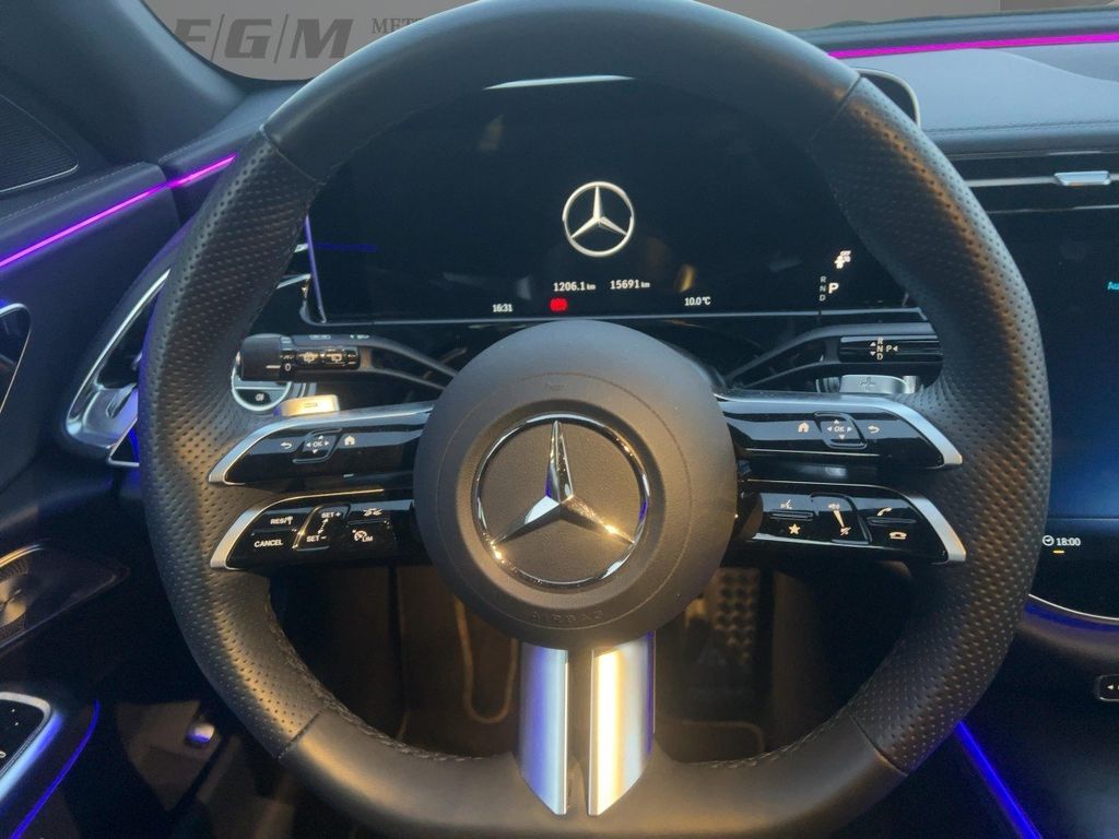 Mercedes-Benz E 300 2025