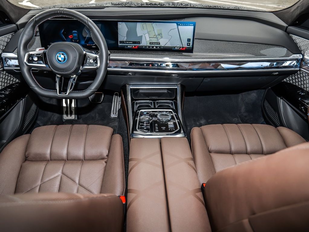 BMW i7 2024
