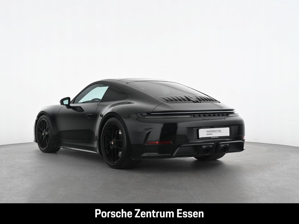 Porsche 992 2025