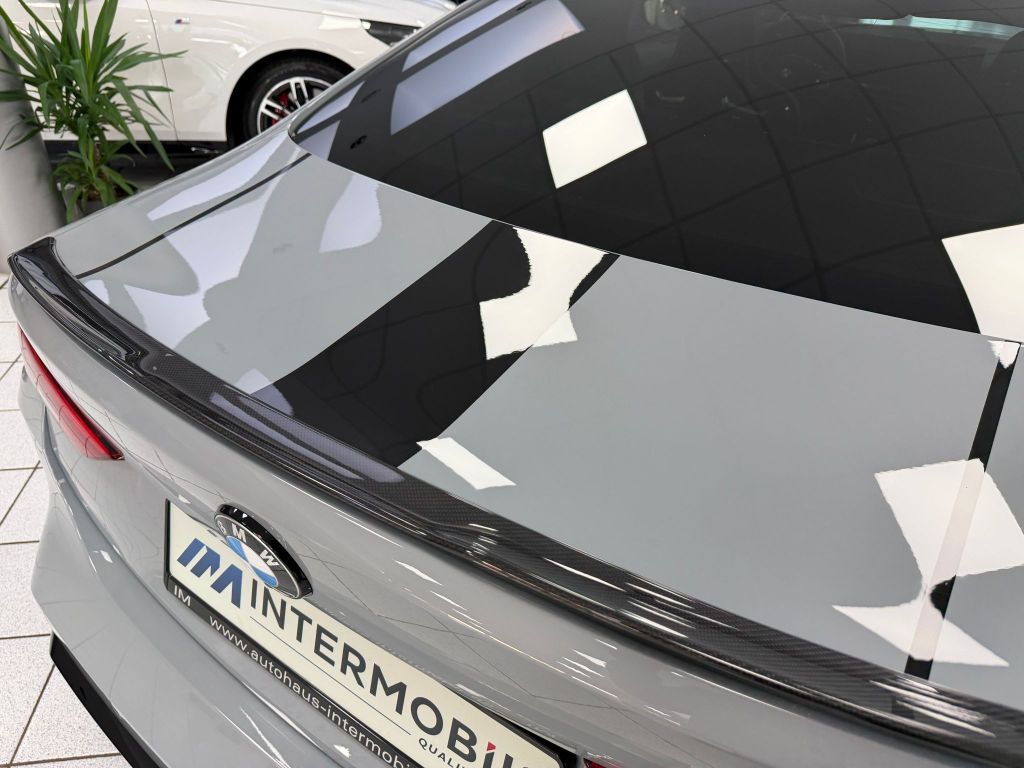BMW M4 2025