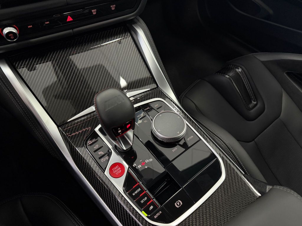 BMW M4 2025