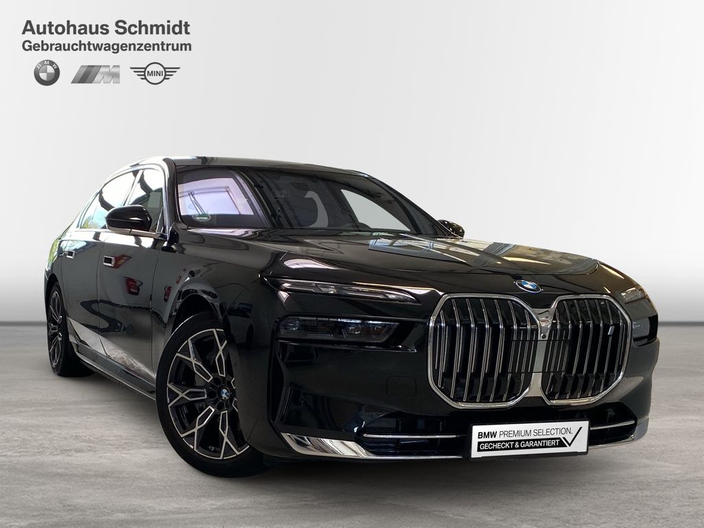 BMW i7 2024