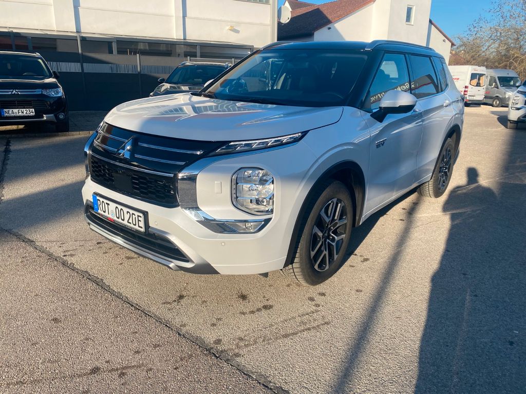 Mitsubishi Outlander 2025