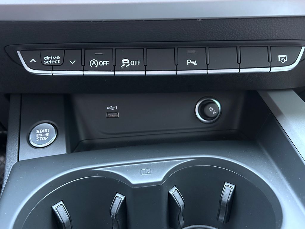 Audi A4 2021