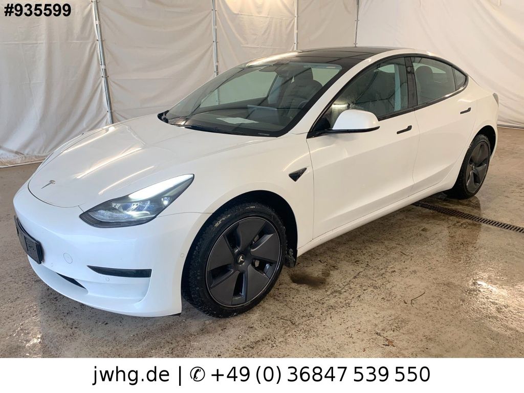Tesla Model 3 2022