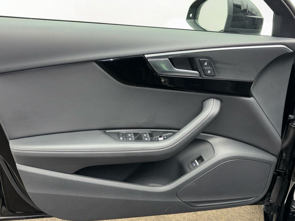Audi A4 2021