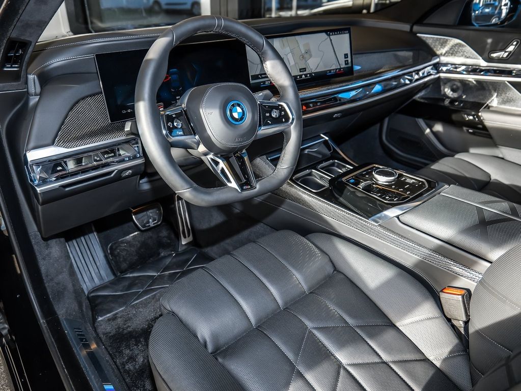 BMW i7 2024