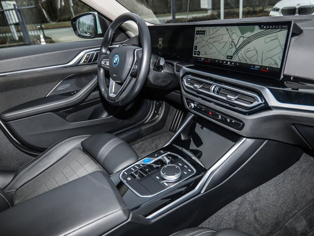 BMW i4 2023