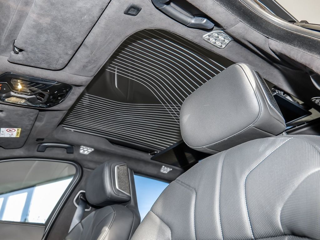BMW i7 2024