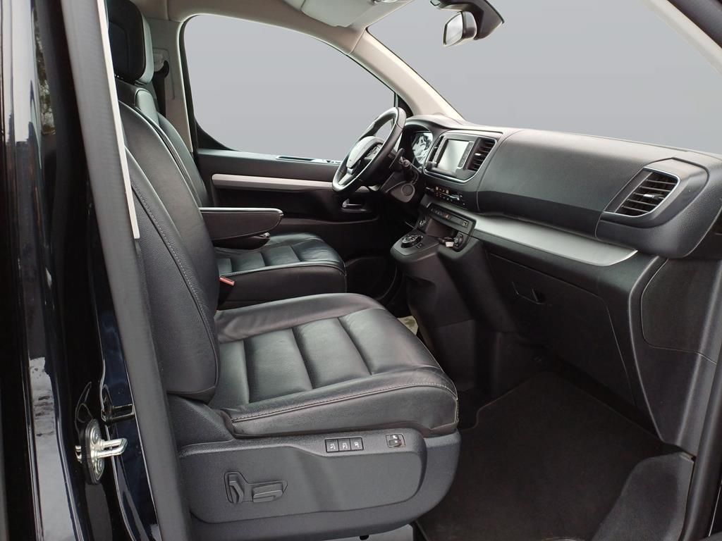 Peugeot Traveller 2020