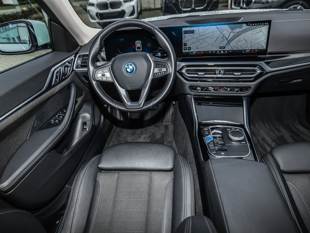 BMW i4 2023