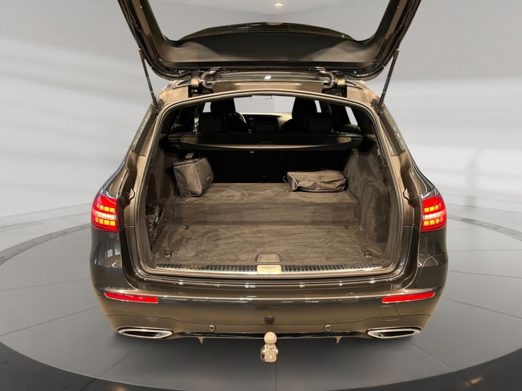 Mercedes-Benz E 300 2021