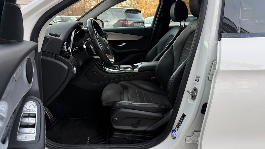 Mercedes-Benz GLC 300 2021