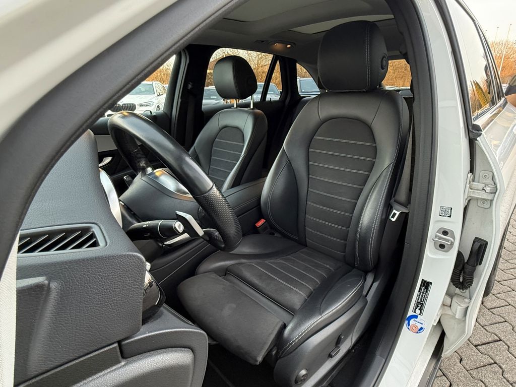 Mercedes-Benz GLC 300 2021