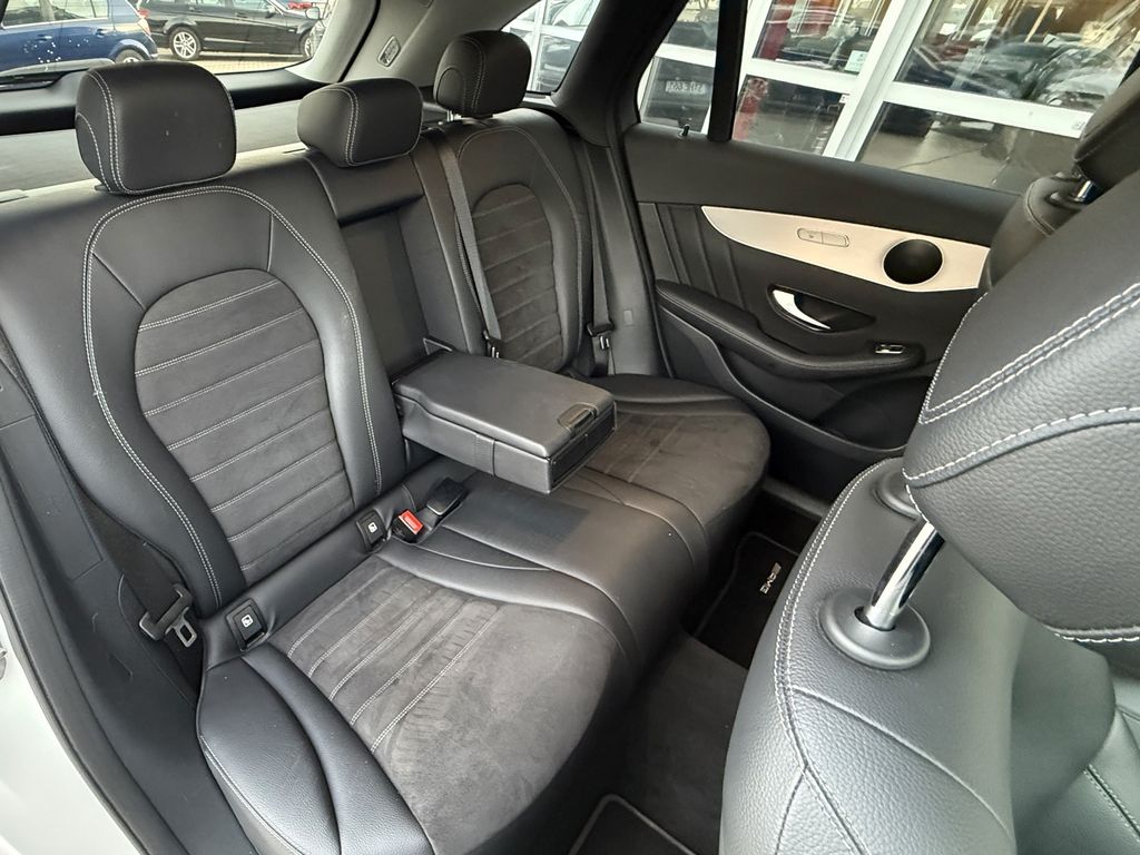 Mercedes-Benz GLC 300 2021