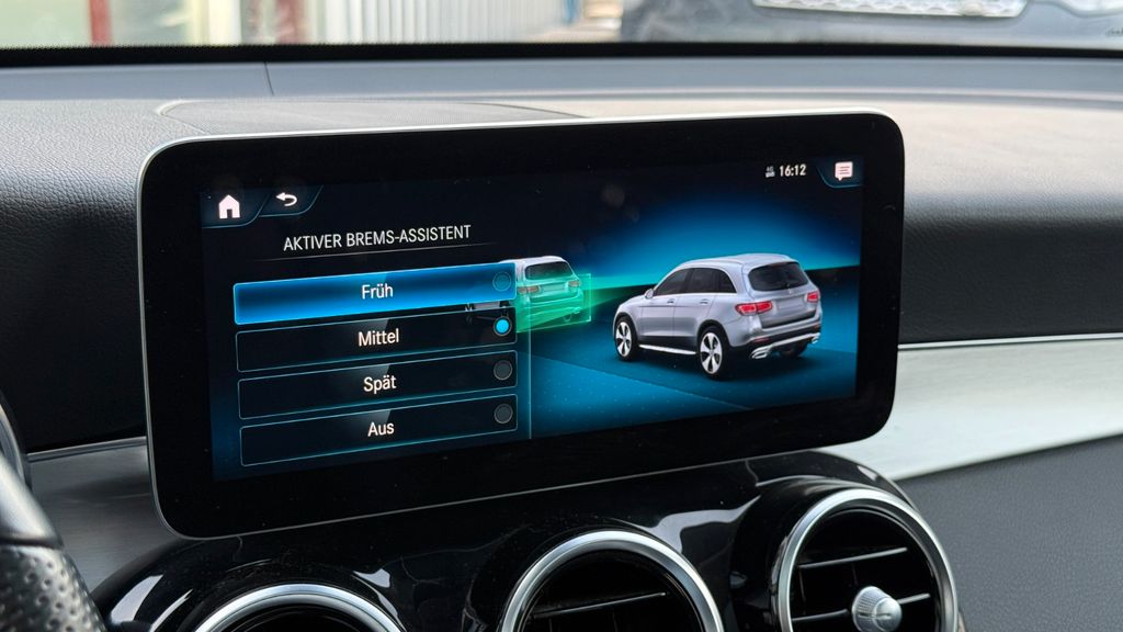 Mercedes-Benz GLC 300 2021