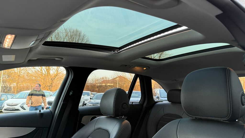 Mercedes-Benz GLC 300 2021