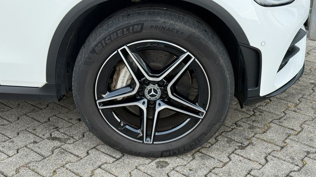 Mercedes-Benz GLC 300 2021