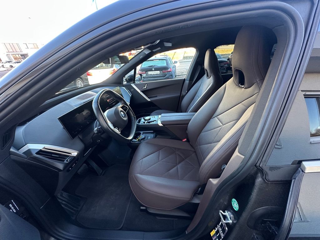 BMW iX 2023
