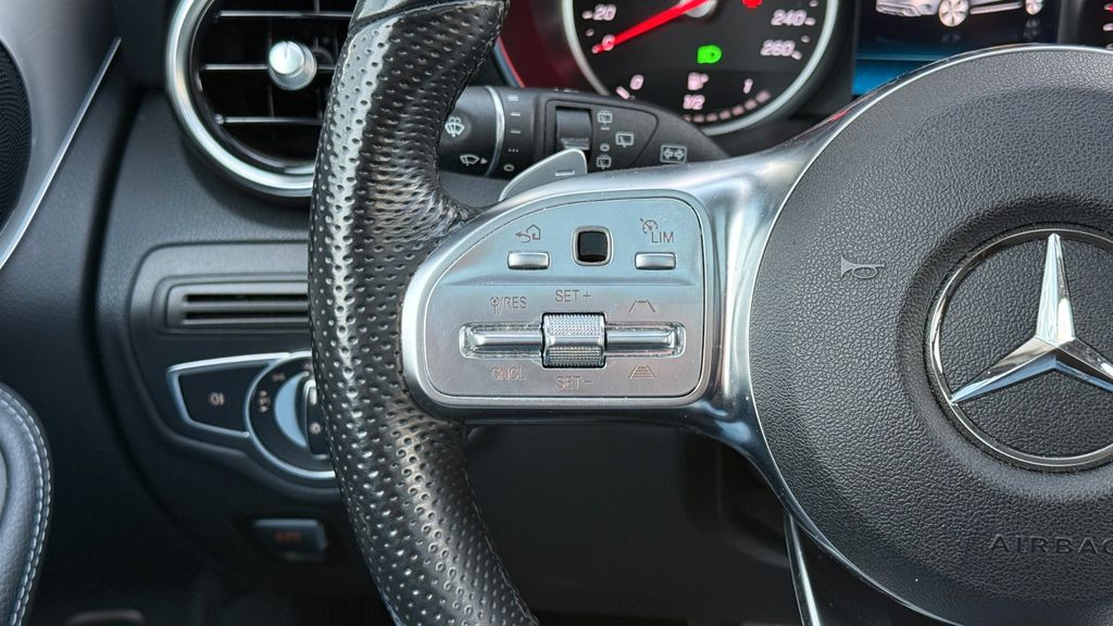 Mercedes-Benz GLC 300 2021