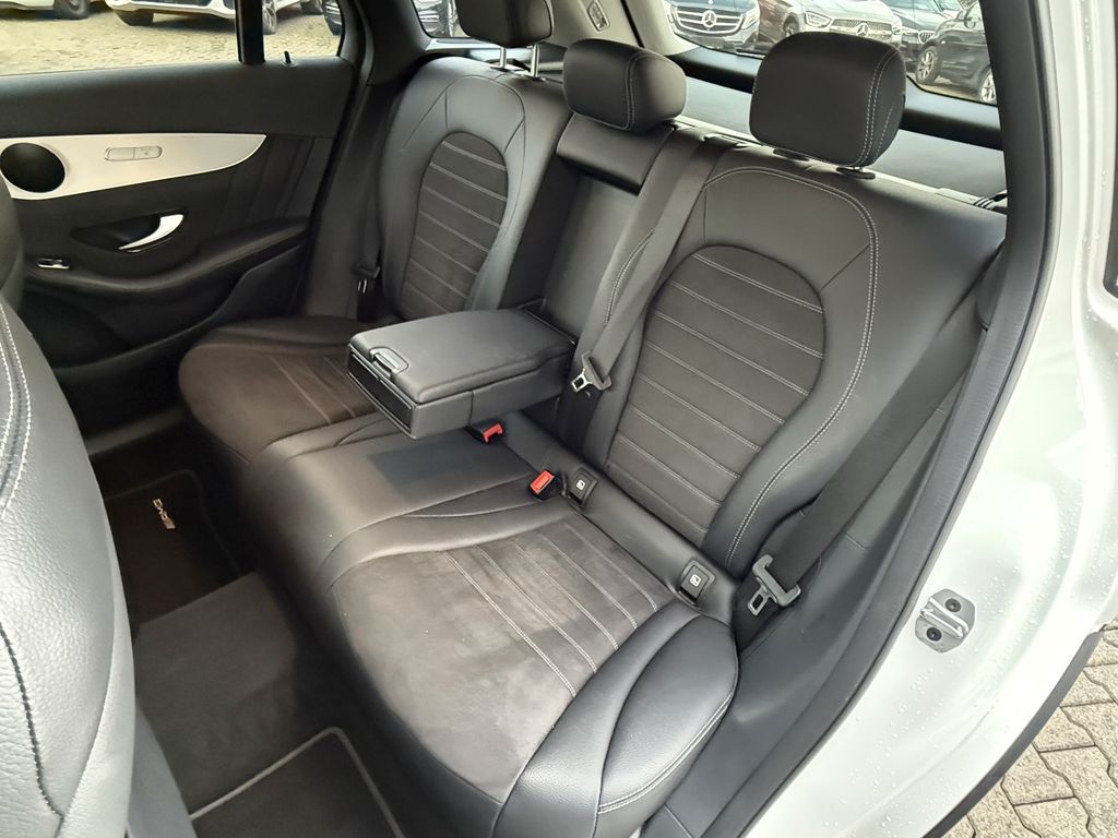 Mercedes-Benz GLC 300 2021