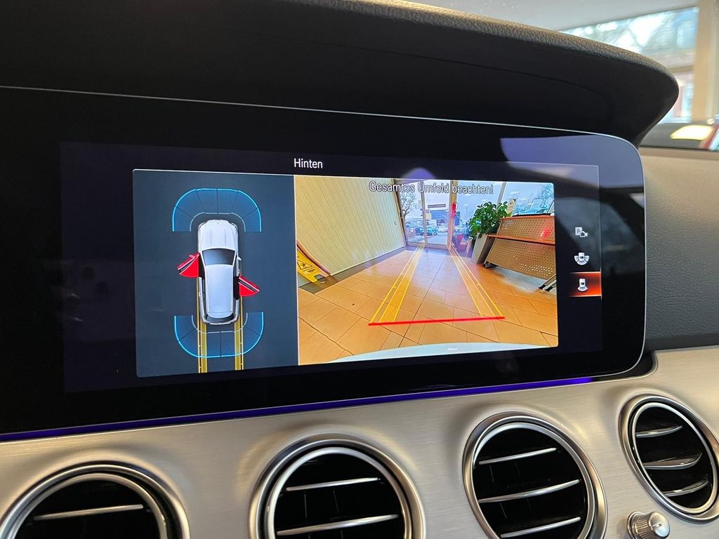 Mercedes-Benz E 220 2022