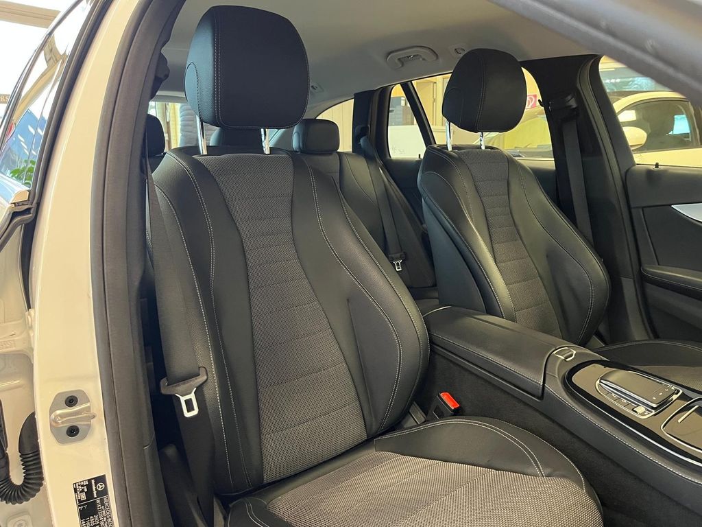 Mercedes-Benz E 220 2022