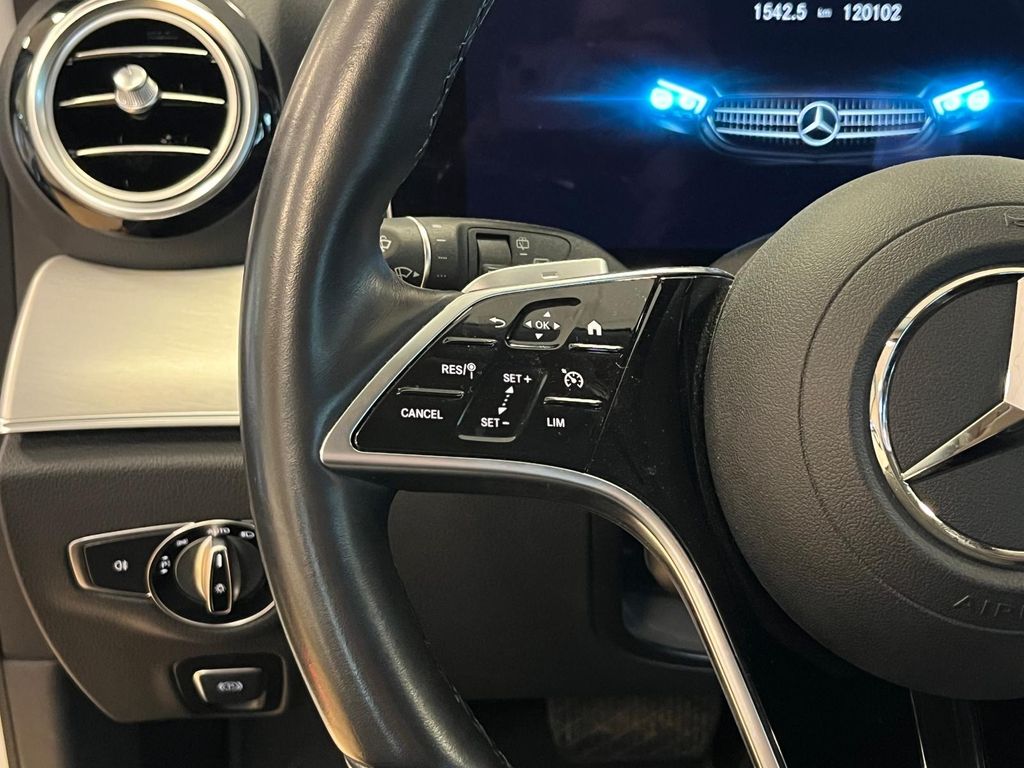 Mercedes-Benz E 220 2022