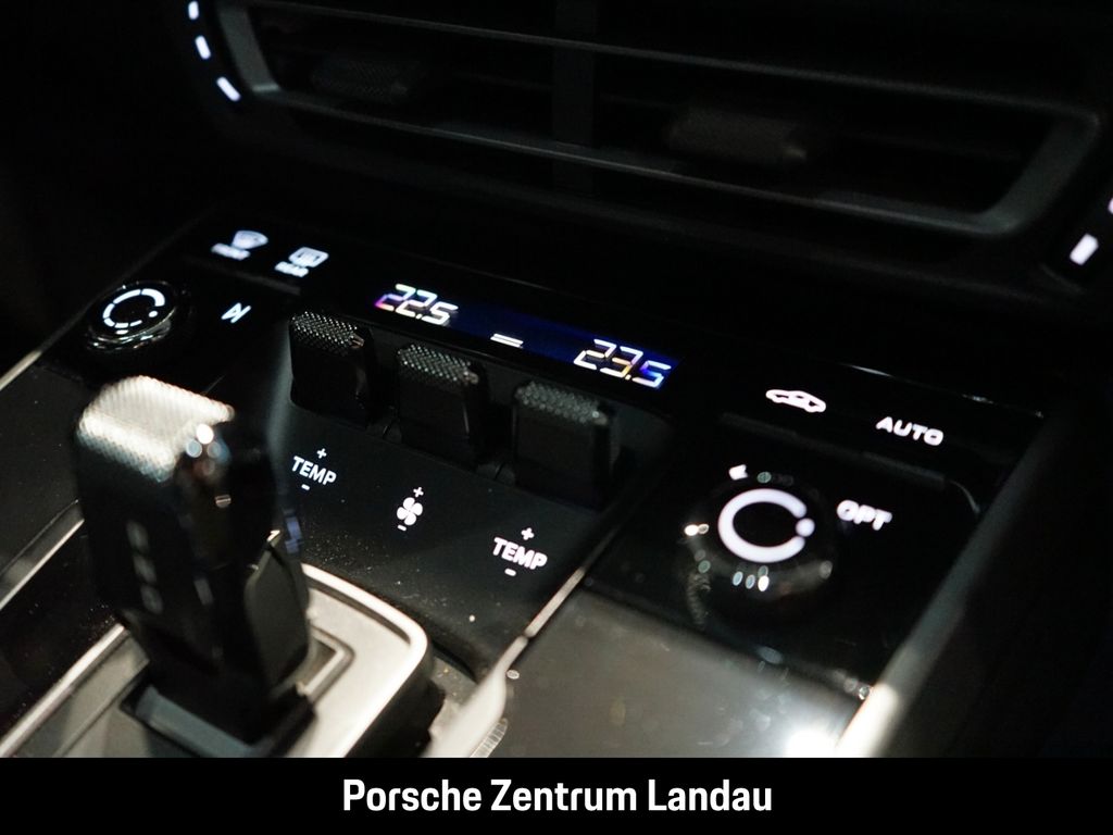 Porsche 992 2024