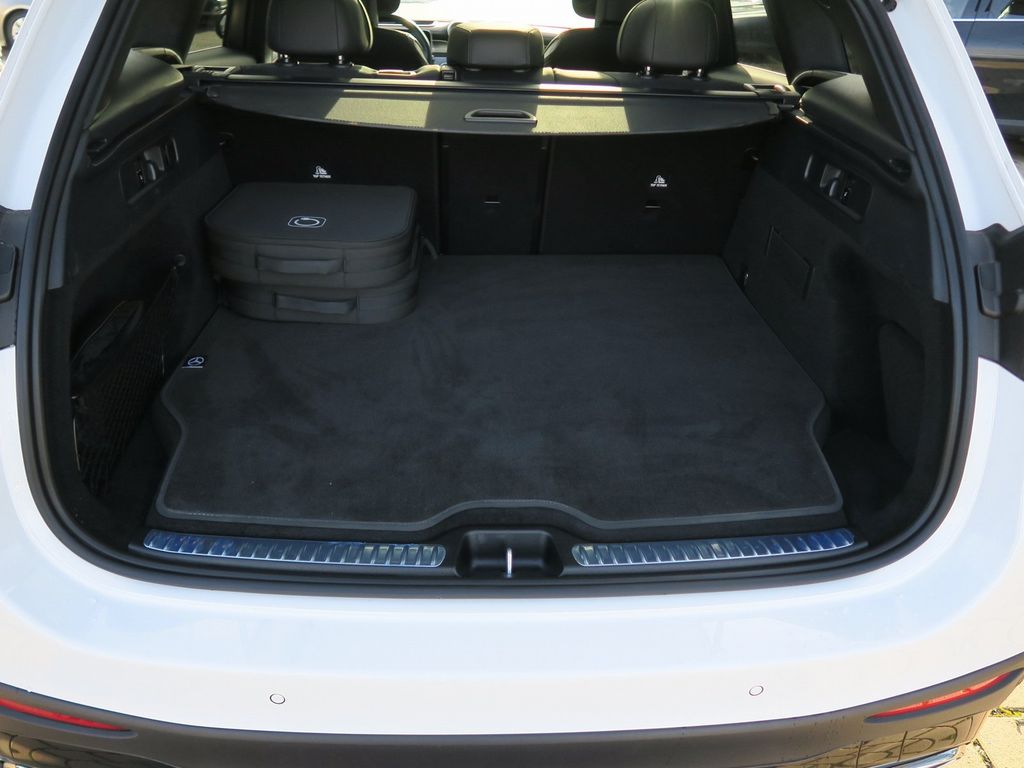 Mercedes-Benz GLC 300 2024