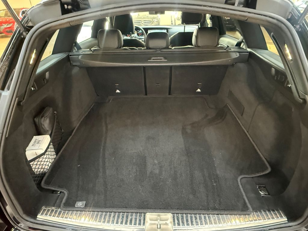 Mercedes-Benz E 220 2023