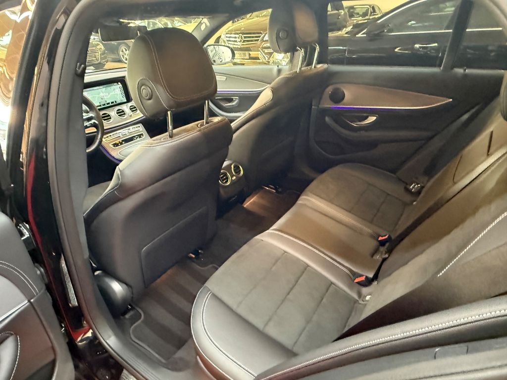 Mercedes-Benz E 220 2023