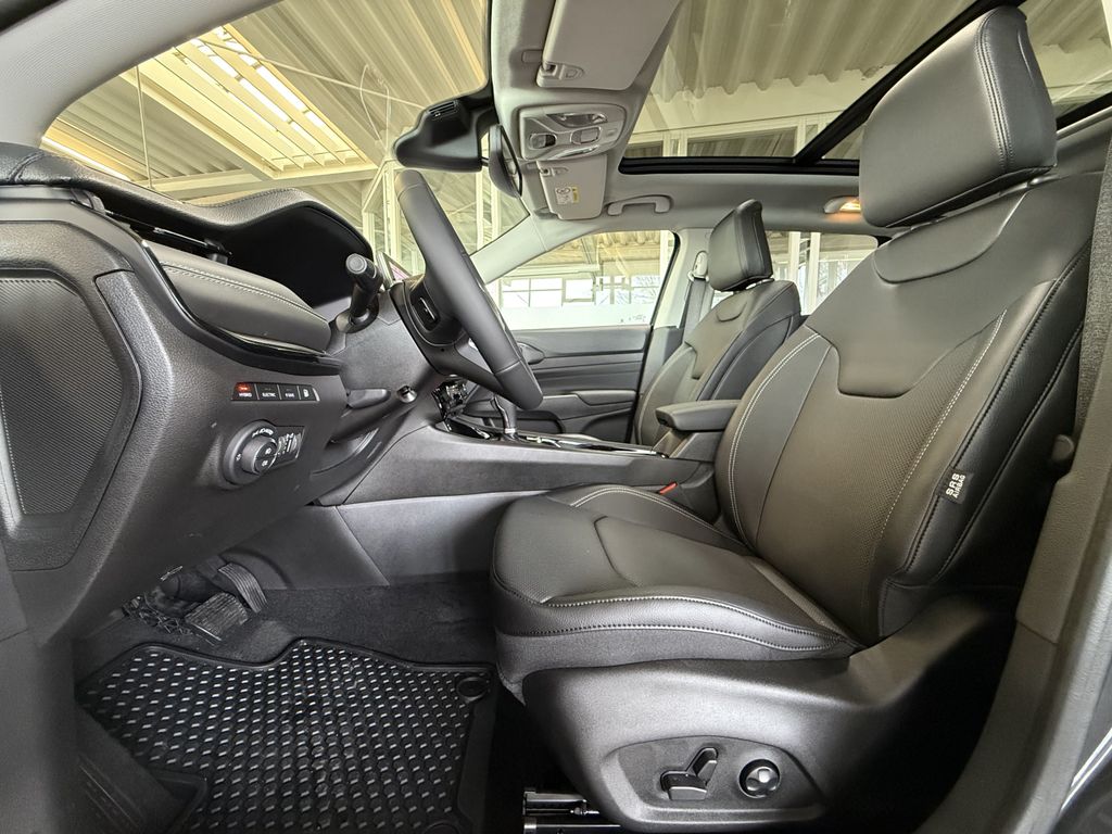Jeep Compass 2025