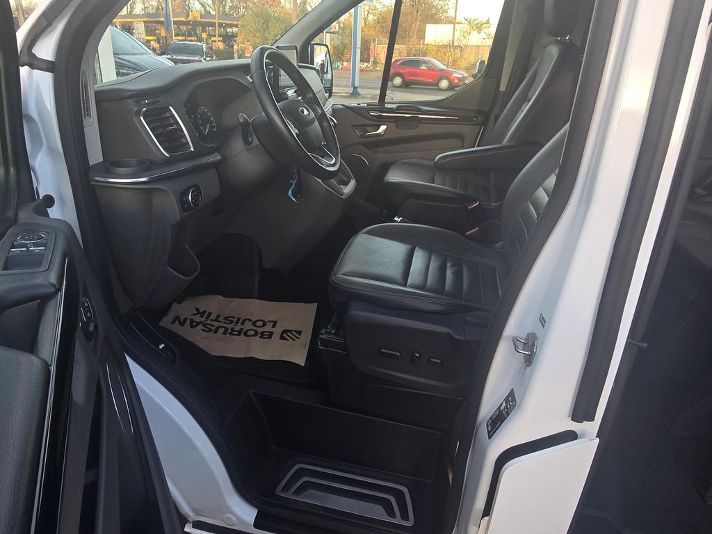 Ford Tourneo Custom 2020