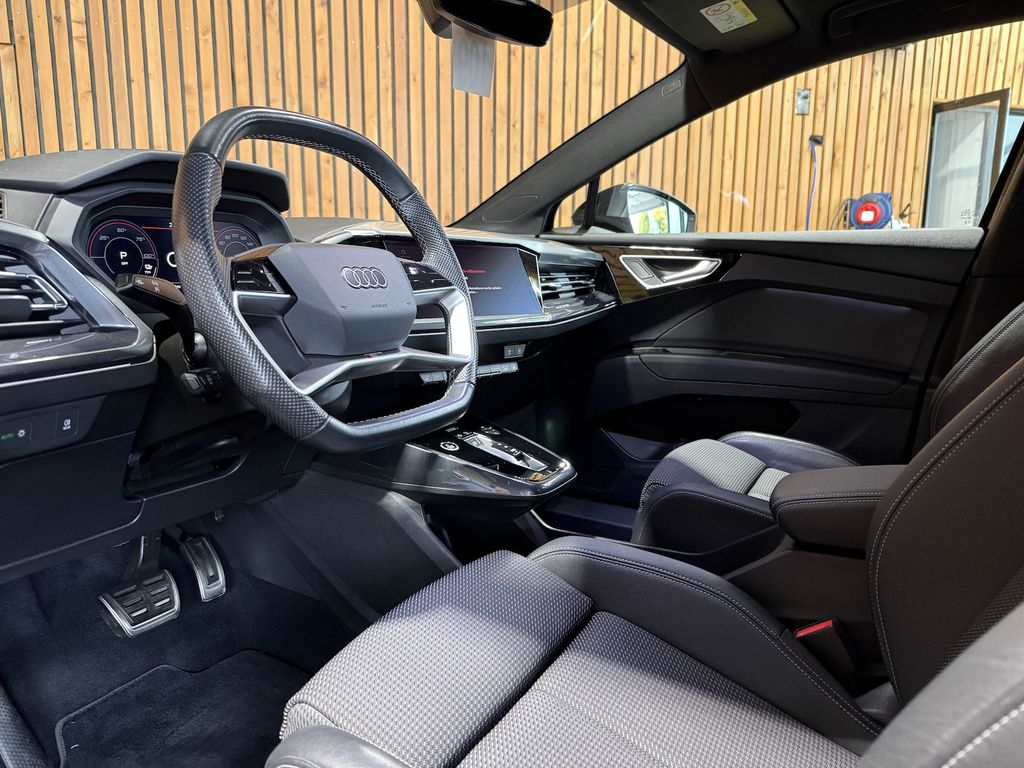 Audi Q4 e-tron 2024