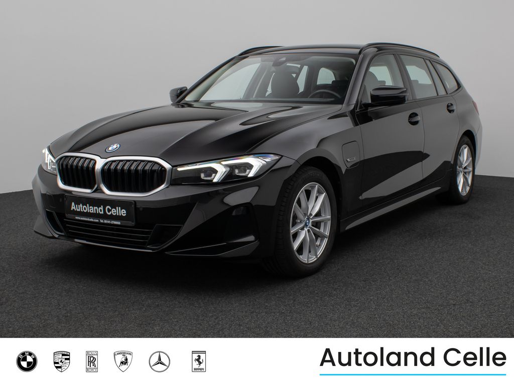 BMW 330 2022