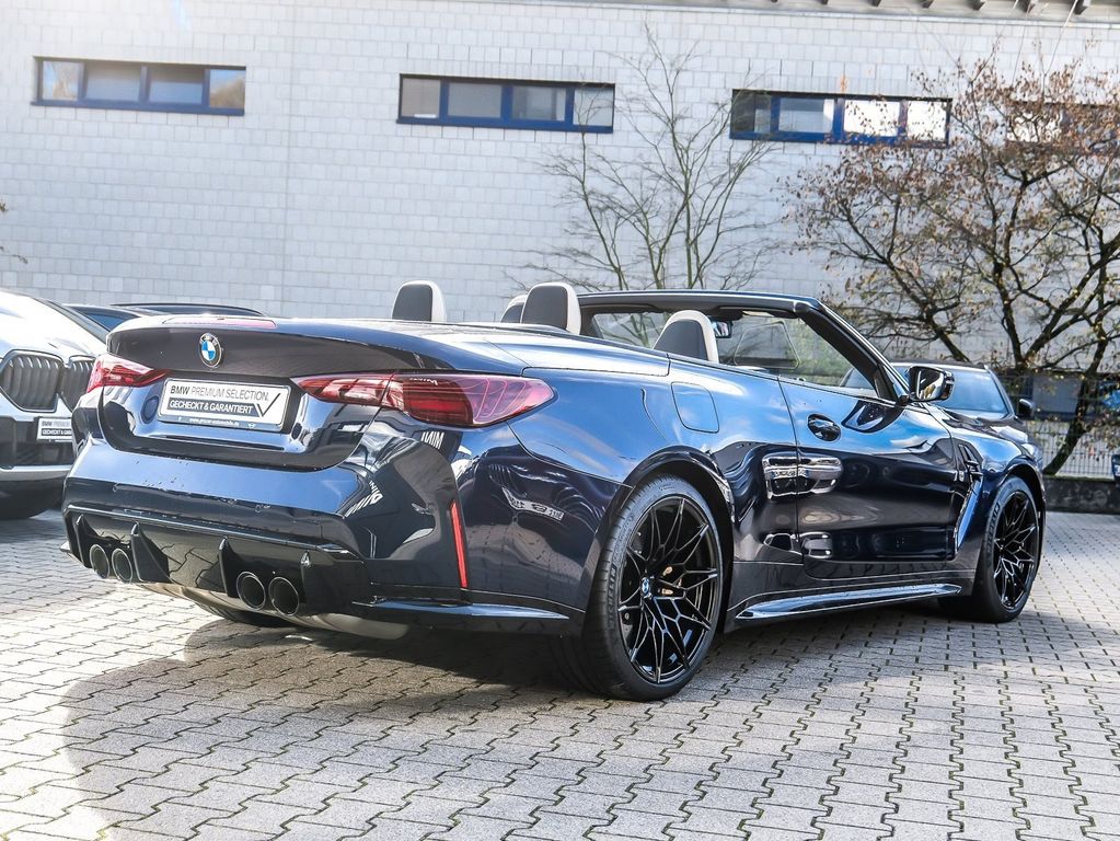 BMW M4 2025